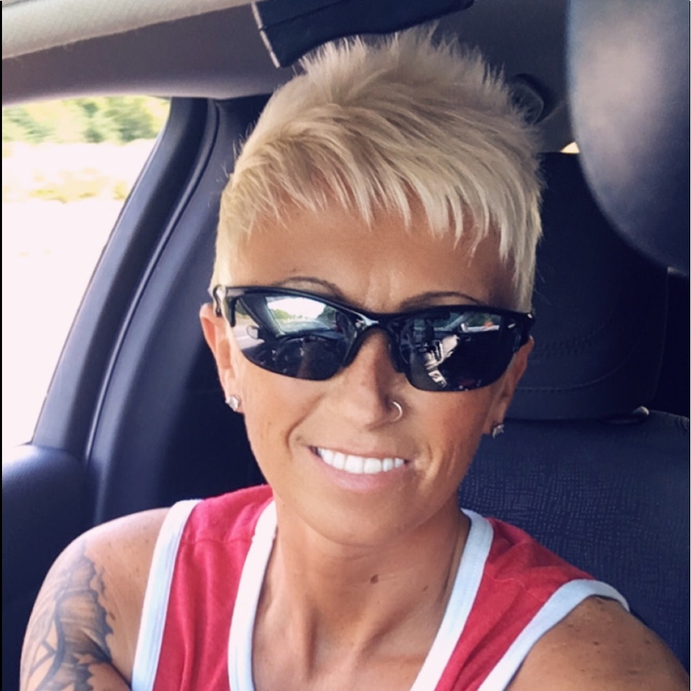 Meet your Posher, Stephanie